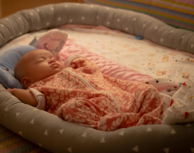 hniezdo pre bábätko, bábätko spánok, hniezdo do postieľky, hniezda pre bábätká